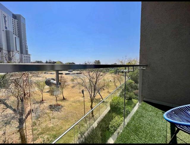 1 BEDROOM APARTMENT FOR SALE IN SANDOWN